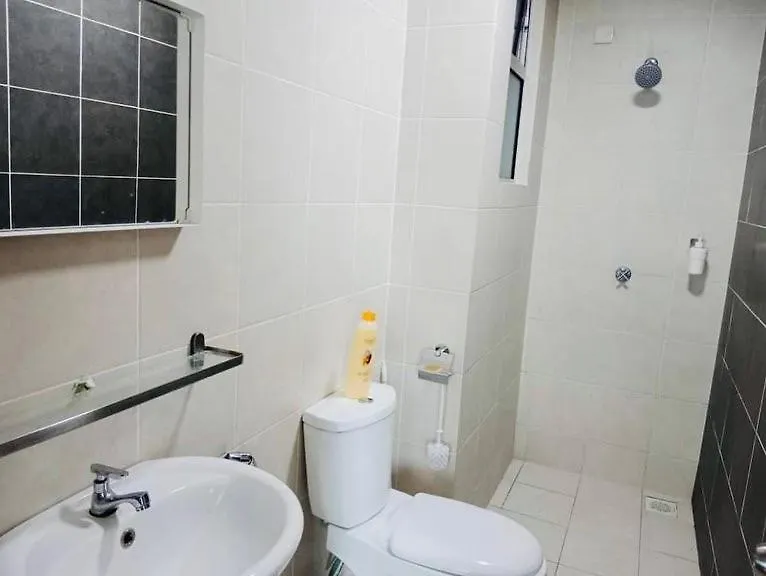 Apartment Raihanah Homestay The Zizz Damansara North Petaling Jaya